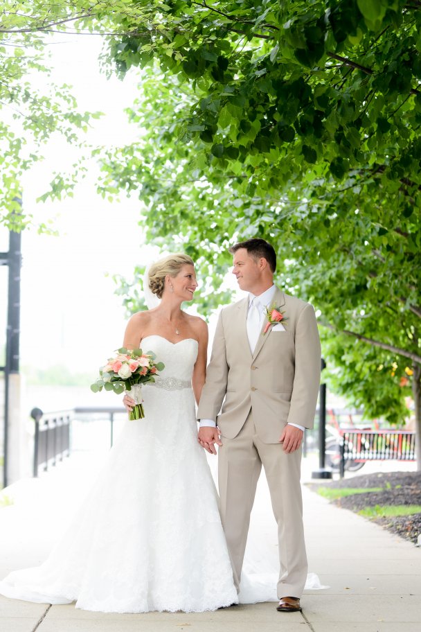 Bride and Groom - Flowers by CKDesigns (Photography By: Sara Ackermann)